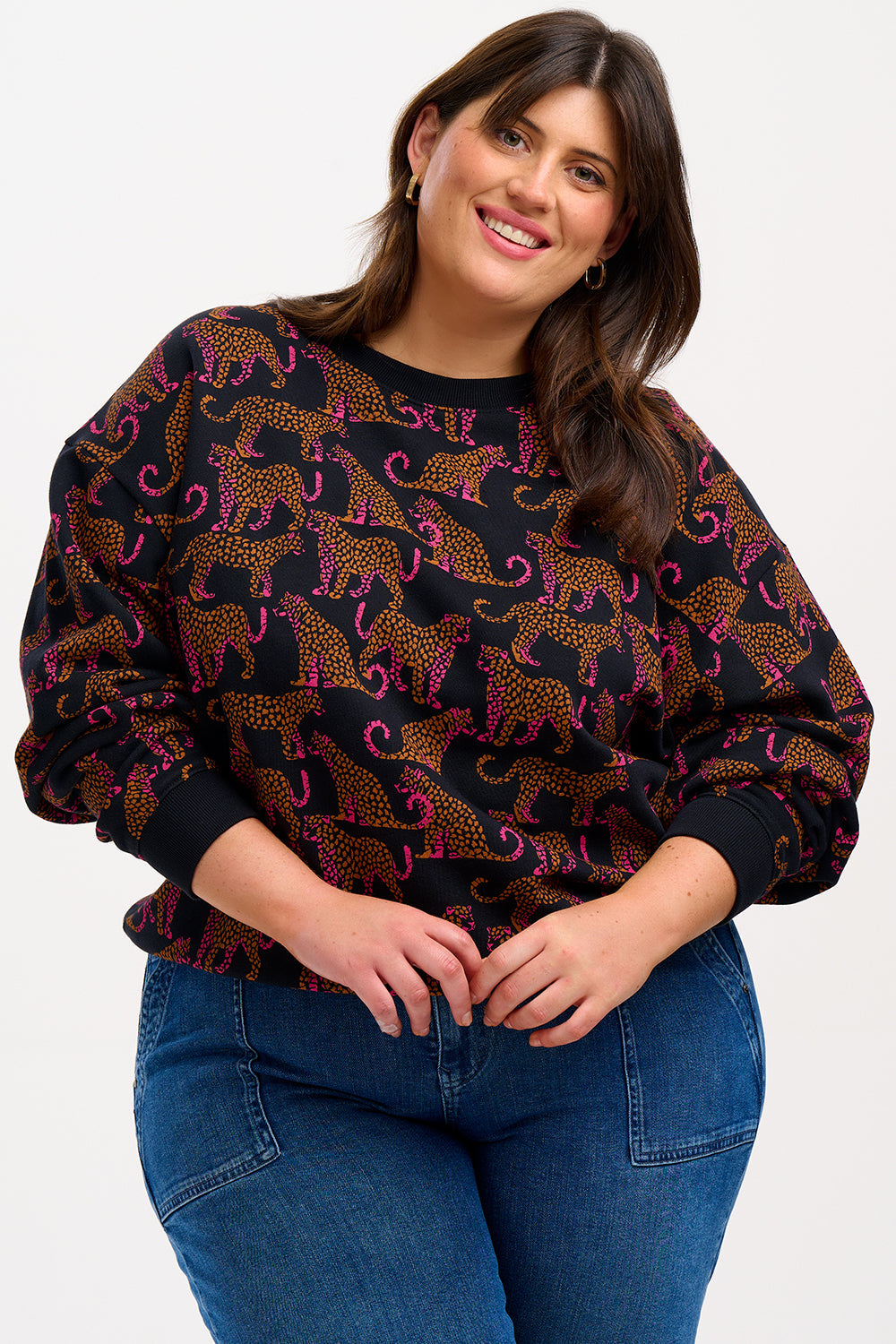 Eadie Relaxed Sweatshirt - Black, Leopard Spots